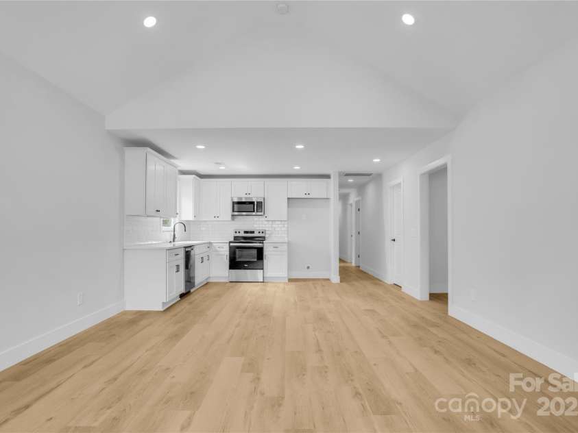 1043 Secor Street, Statesville, NC 28677.  MLS# CAR4280265, YatesRealty ID 26026. 