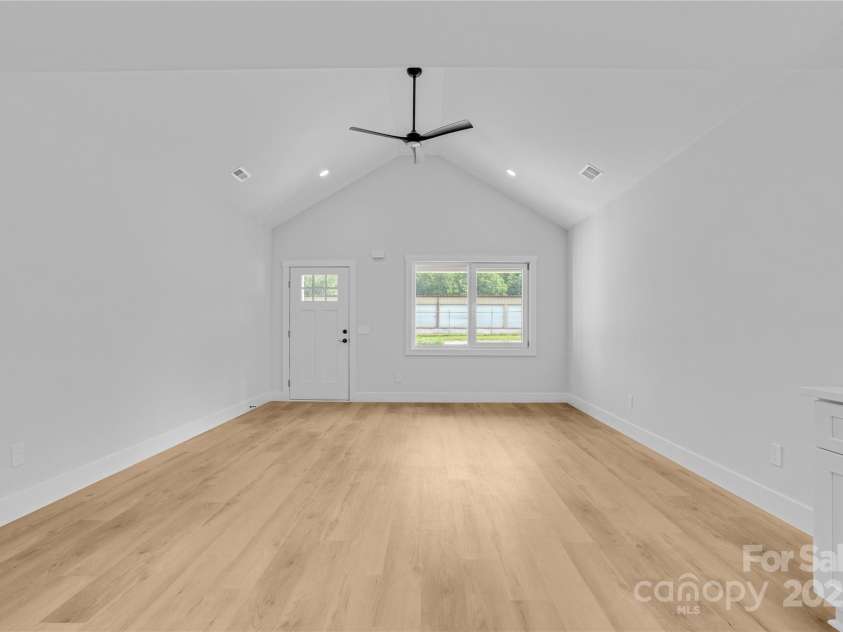 1043 Secor Street, Statesville, NC 28677.  MLS# CAR4280265, YatesRealty ID 26026. 