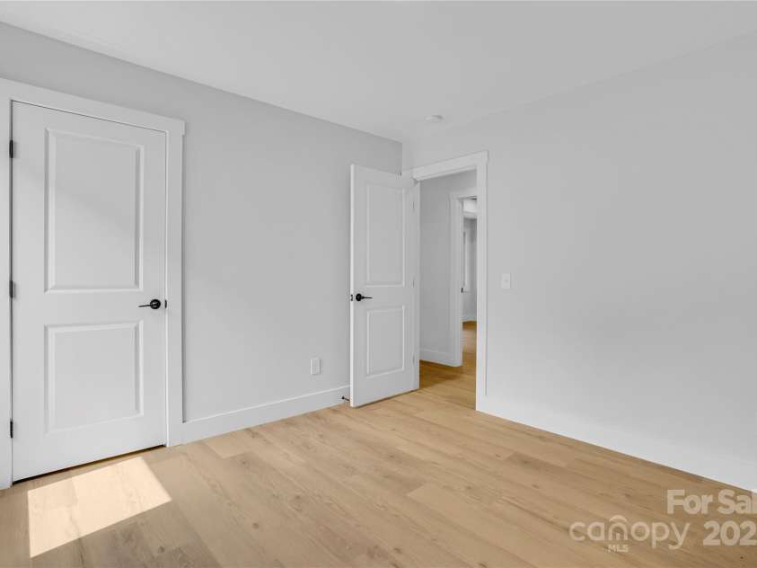 1043 Secor Street, Statesville, NC 28677.  MLS# CAR4280265, YatesRealty ID 26026. 