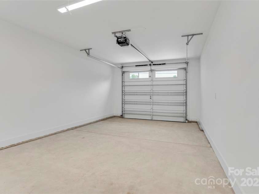 1043 Secor Street, Statesville, NC 28677.  MLS# CAR4280265, YatesRealty ID 26026. 