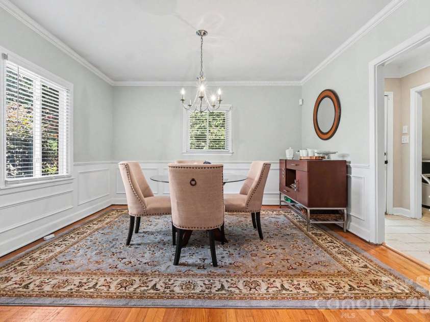 6641 Brookmeade Drive, Charlotte, NC 28226.  MLS# CAR4384428, YatesRealty ID 26026. 