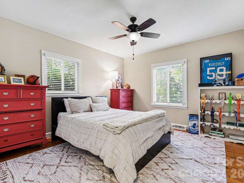 6641 Brookmeade Drive, Charlotte, NC 28226.  MLS# CAR4384428, YatesRealty ID 26026. 