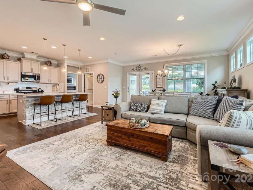 125 Rosebay Drive, Mooresville, NC 28117.  MLS# CAR4269839, YatesRealty ID 26027. Large Family Room