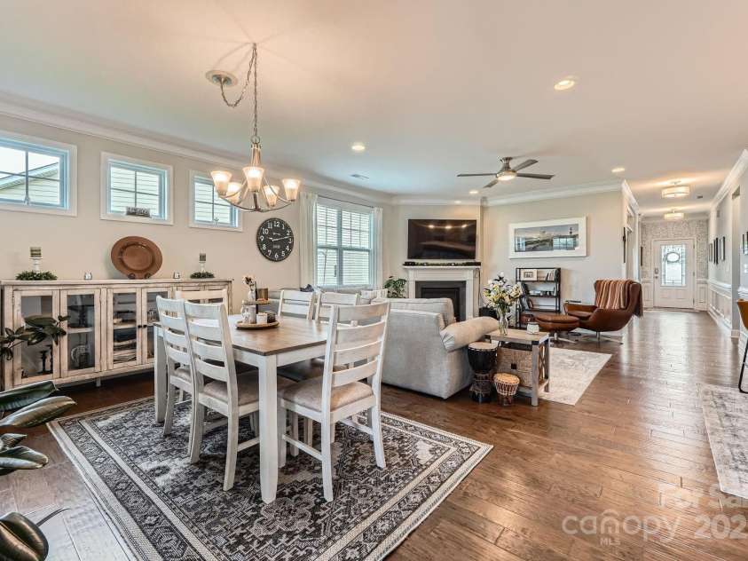 125 Rosebay Drive, Mooresville, NC 28117.  MLS# CAR4269839, YatesRealty ID 26027. Natural Light