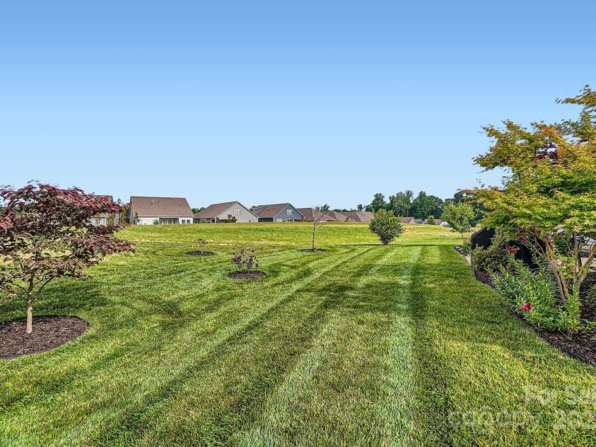 125 Rosebay Drive, Mooresville, NC 28117.  MLS# CAR4269839, YatesRealty ID 26027. Premium Lot