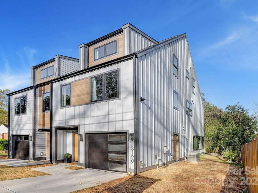 3129 Rush Avenue, Charlotte, NC 28208.  MLS# CAR4242133, YatesRealty ID 26028. 