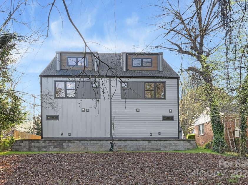 3129 Rush Avenue, Charlotte, NC 28208.  MLS# CAR4242133, YatesRealty ID 26028. 