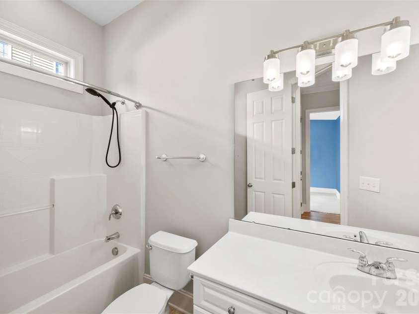8105 Prescot Glen Parkway, Waxhaw, NC 28173.  MLS# CAR4358621, YatesRealty ID 26029. 