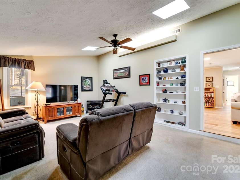 1832 University Heights, Cullowhee, NC 28723.  MLS# CAR4234454, YatesRealty ID 2603. 