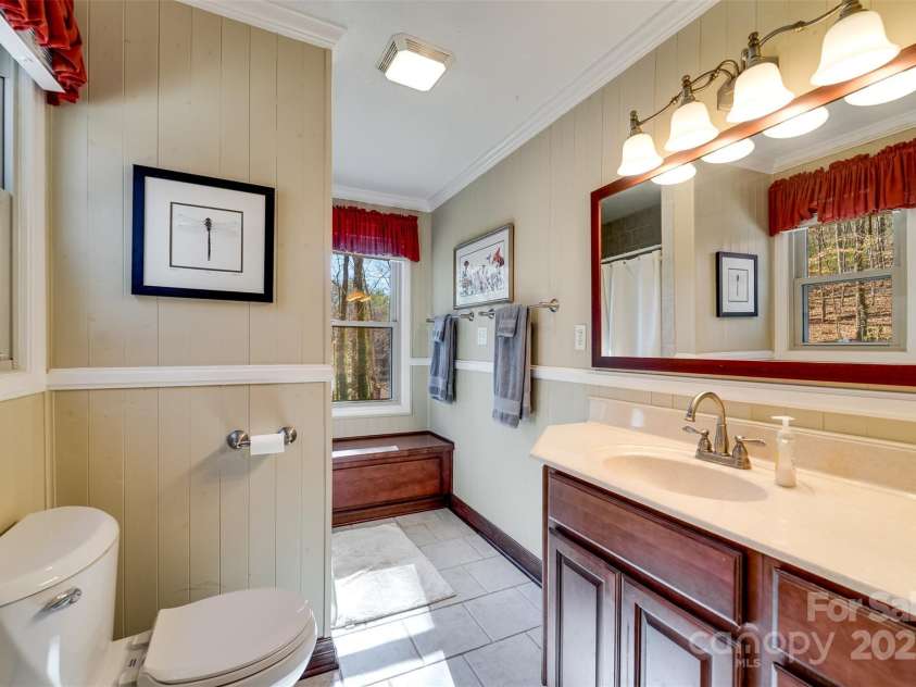 1832 University Heights, Cullowhee, NC 28723.  MLS# CAR4234454, YatesRealty ID 2603. 