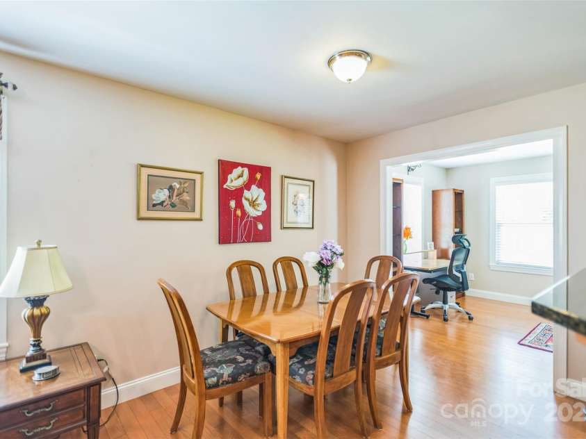 211 Abee Street, Morganton, NC 28655.  MLS# CAR4281511, YatesRealty ID 26030. 