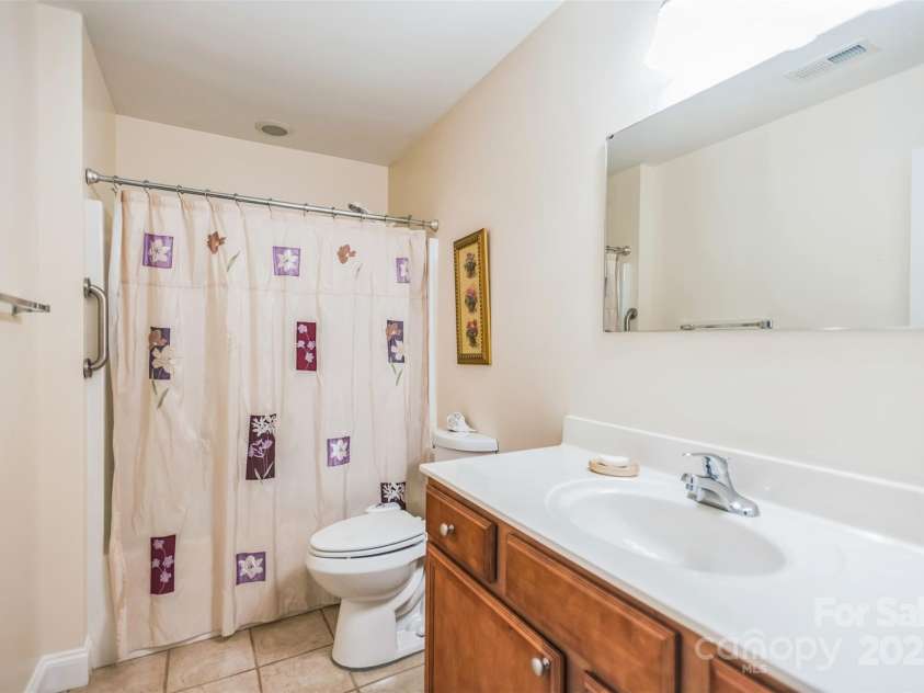 211 Abee Street, Morganton, NC 28655.  MLS# CAR4281511, YatesRealty ID 26030. 