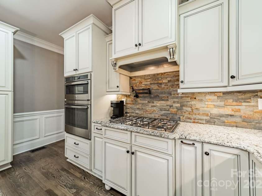 134 Lawrence Tee Lane, Mooresville, NC 28117.  MLS# CAR4254574, YatesRealty ID 26031. 