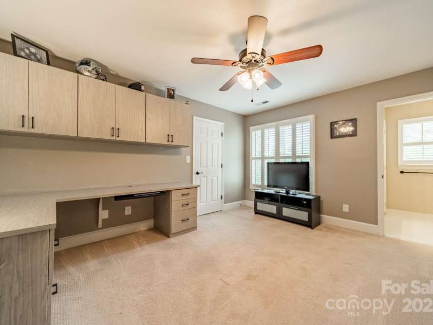 134 Lawrence Tee Lane, Mooresville, NC 28117.  MLS# CAR4254574, YatesRealty ID 26031. 