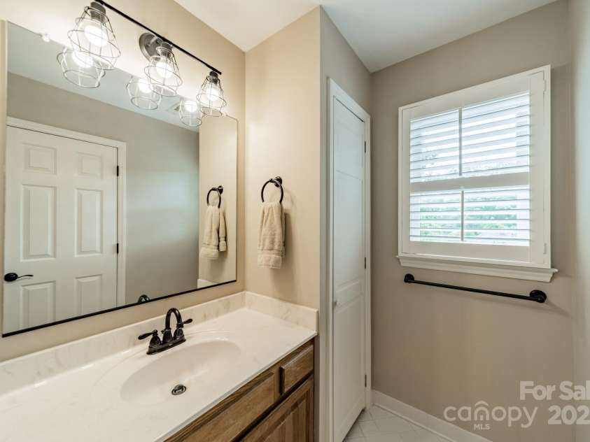 134 Lawrence Tee Lane, Mooresville, NC 28117.  MLS# CAR4254574, YatesRealty ID 26031. 