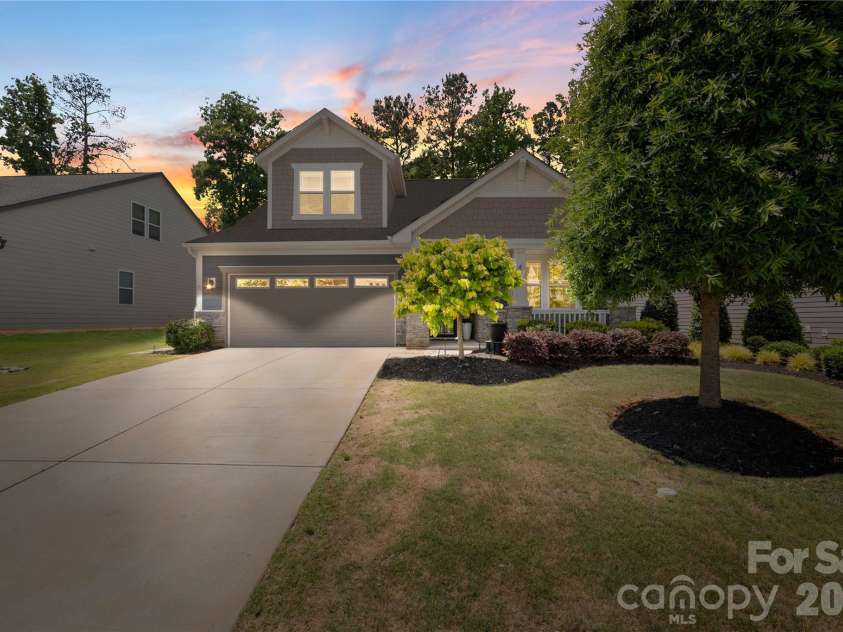 445 Sandbar Point, Clover, SC 29710.  MLS# CAR4377641, YatesRealty ID 26031. 