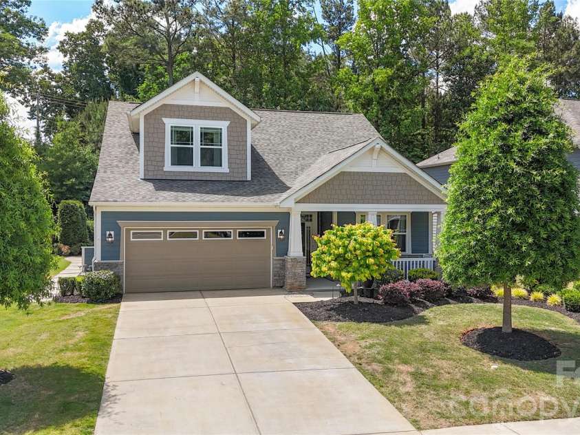 445 Sandbar Point, Clover, SC 29710.  MLS# CAR4377641, YatesRealty ID 26031. 