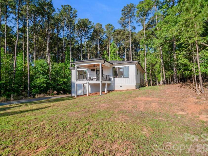 348 Alberta Drive, Norwood, NC 28128.  MLS# CAR4385406, YatesRealty ID 26032. 