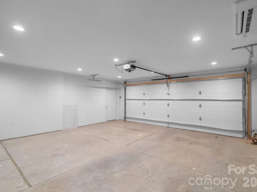 348 Alberta Drive, Norwood, NC 28128.  MLS# CAR4385406, YatesRealty ID 26032. 