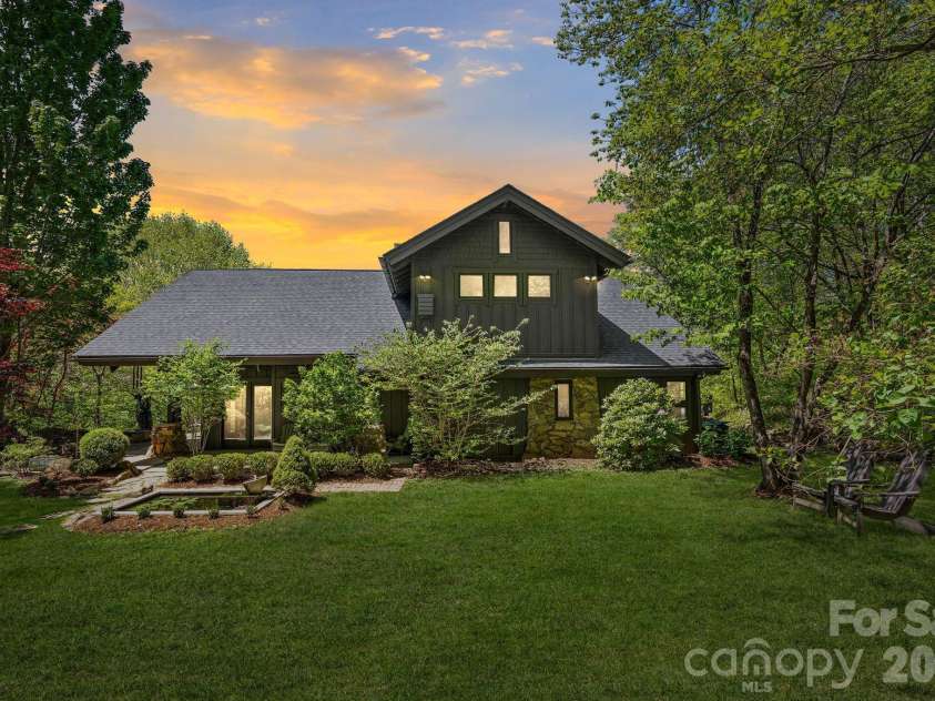 144 Pegg Road, Barnardsville, NC 28709.  MLS# CAR4374425, YatesRealty ID 26033. Just an Amazing Setting