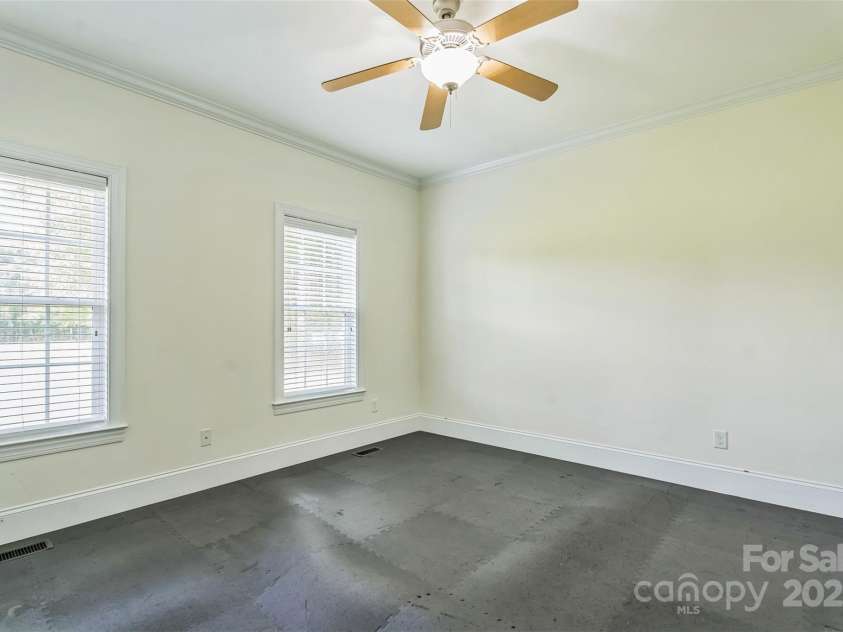 527 Live Oak Methodist Church Road, White Oak, NC 28399.  MLS# CAR4275081, YatesRealty ID 26033. 