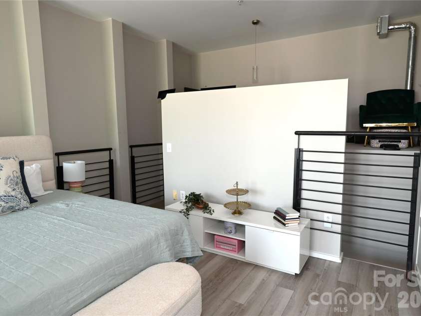 3123 N Davidson Street, Charlotte, NC 28613.  MLS# CAR4374791, YatesRealty ID 26034. 