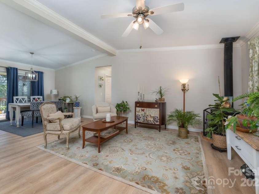 54 Donna Lane, Alexander, NC 28701.  MLS# CAR4265011, YatesRealty ID 26034. 