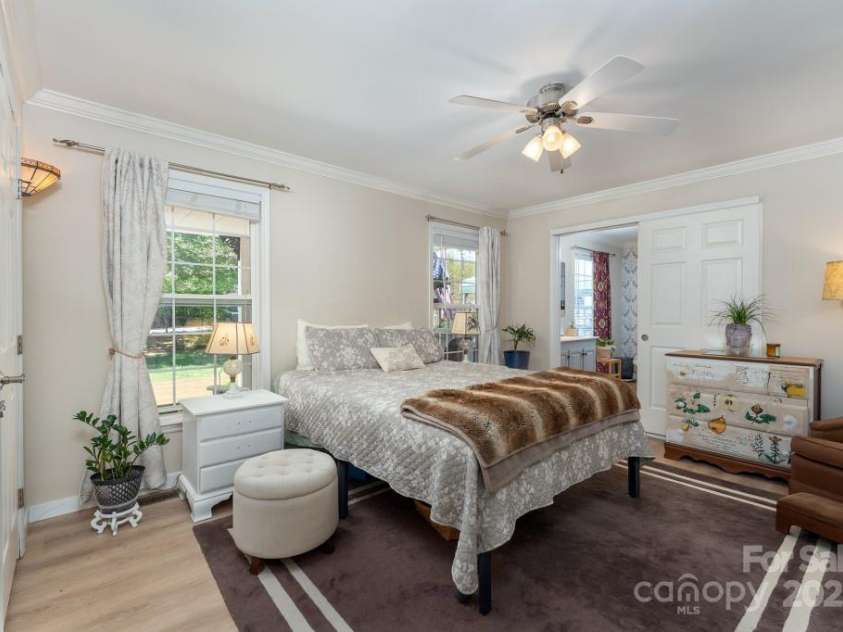 54 Donna Lane, Alexander, NC 28701.  MLS# CAR4265011, YatesRealty ID 26034. 