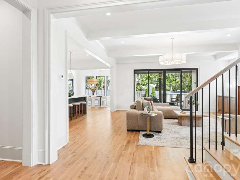 419 Lorna Street, Charlotte, NC 28205.  MLS# CAR4369869, YatesRealty ID 26035. 