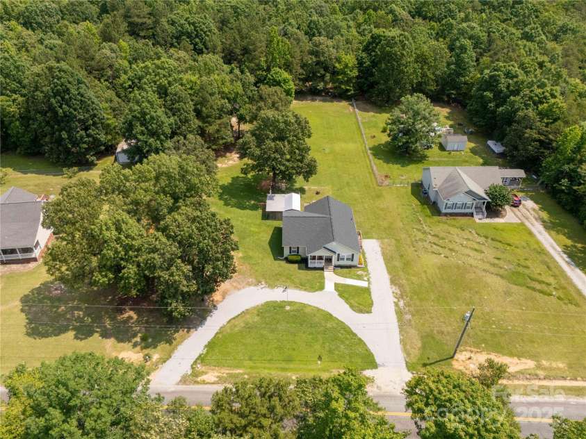 4285 Palmer Lloyd Road, Lancaster, SC 29720.  MLS# CAR4263620, YatesRealty ID 26035. 