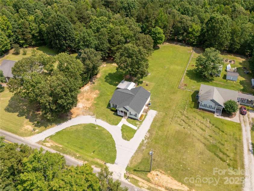 4285 Palmer Lloyd Road, Lancaster, SC 29720.  MLS# CAR4263620, YatesRealty ID 26035. 