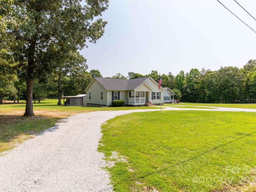 4285 Palmer Lloyd Road, Lancaster, SC 29720.  MLS# CAR4263620, YatesRealty ID 26035. 