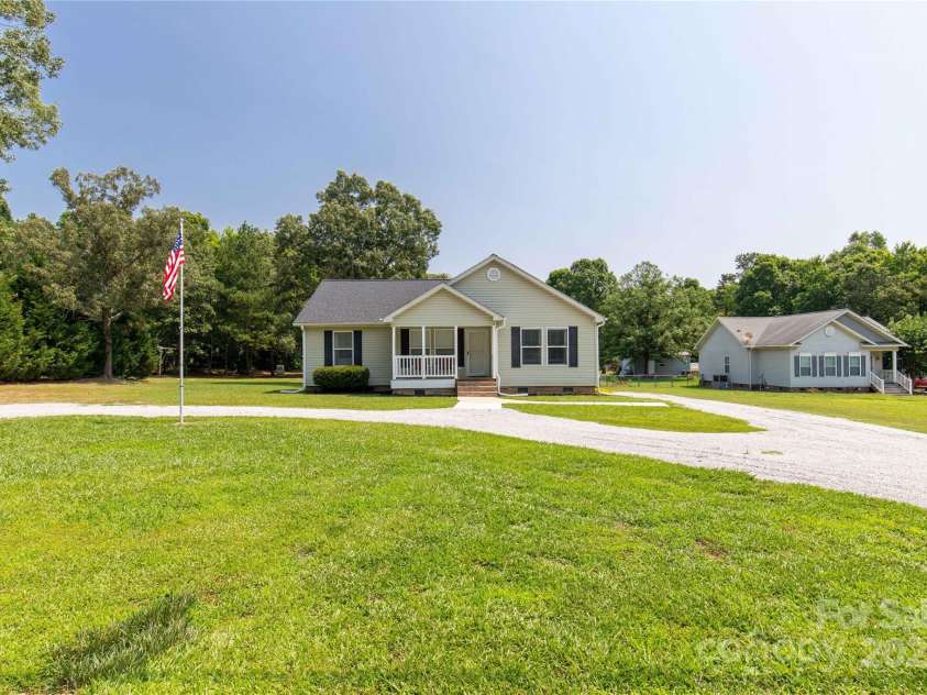 4285 Palmer Lloyd Road, Lancaster, SC 29720.  MLS# CAR4263620, YatesRealty ID 26035. 