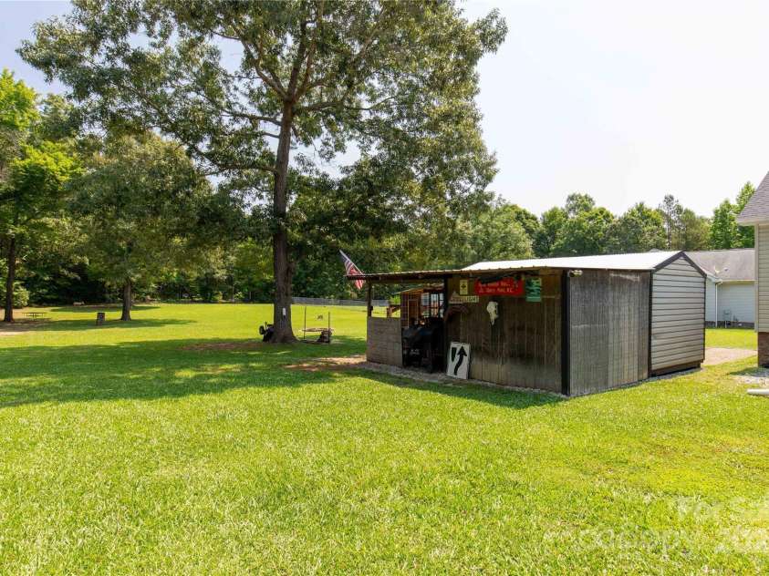 4285 Palmer Lloyd Road, Lancaster, SC 29720.  MLS# CAR4263620, YatesRealty ID 26035. 