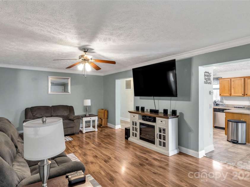 4285 Palmer Lloyd Road, Lancaster, SC 29720.  MLS# CAR4263620, YatesRealty ID 26035. 