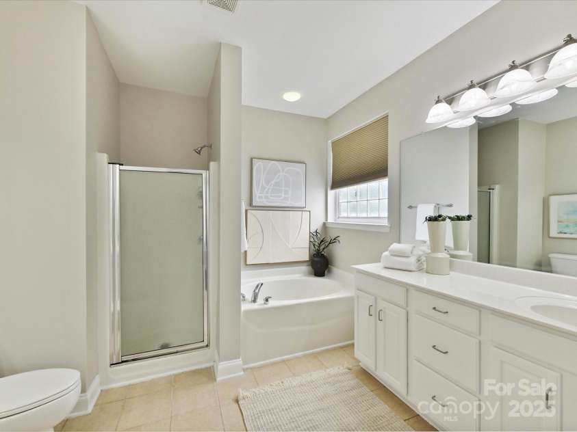 15751 Chipping Drive, Huntersville, NC 28078.  MLS# CAR4278445, YatesRealty ID 26036. Primary Bath view 1