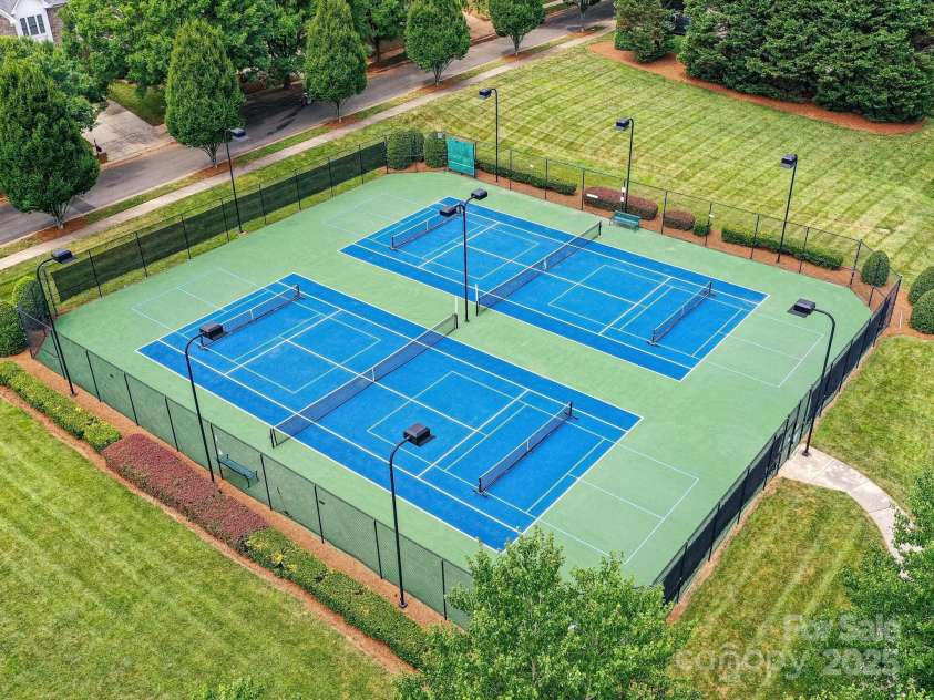 15751 Chipping Drive, Huntersville, NC 28078.  MLS# CAR4278445, YatesRealty ID 26036. Tennis & Pickleball Courts