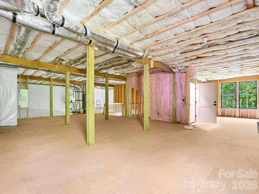 18 Erin Glen Court, Fairview, NC 28730.  MLS# CAR4378073, YatesRealty ID 26038. 