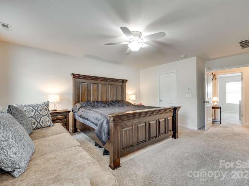 1553 Arcadia Bluff Drive, York, SC 29745.  MLS# CAR4258275, YatesRealty ID 26039. 