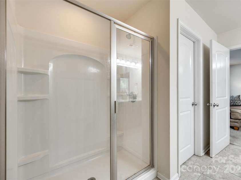 1553 Arcadia Bluff Drive, York, SC 29745.  MLS# CAR4258275, YatesRealty ID 26039. 