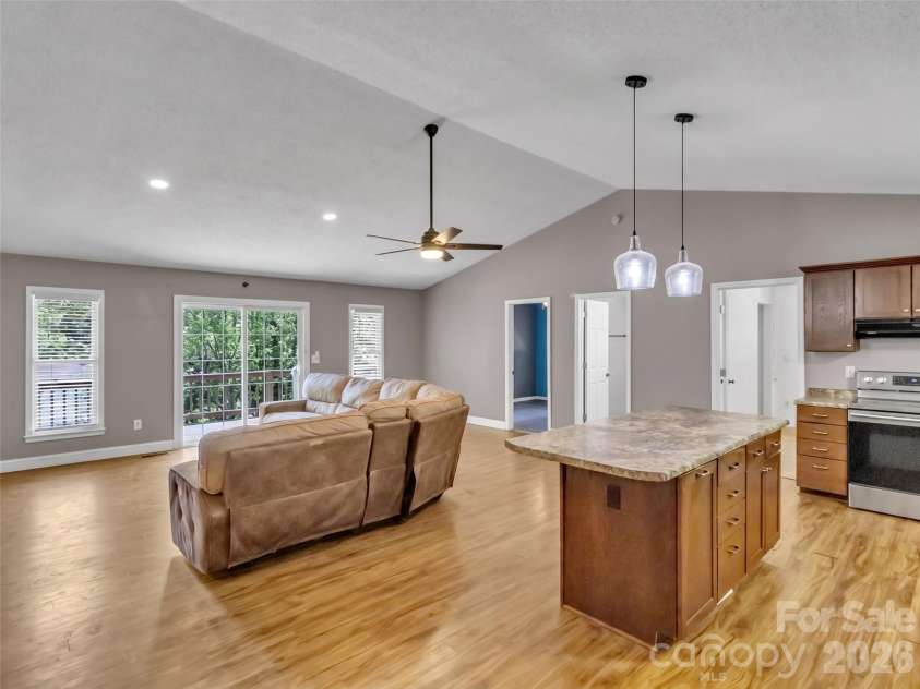 252 Oak Park Drive, Clyde, NC 28721.  MLS# CAR4381377, YatesRealty ID 26039. Entrance view