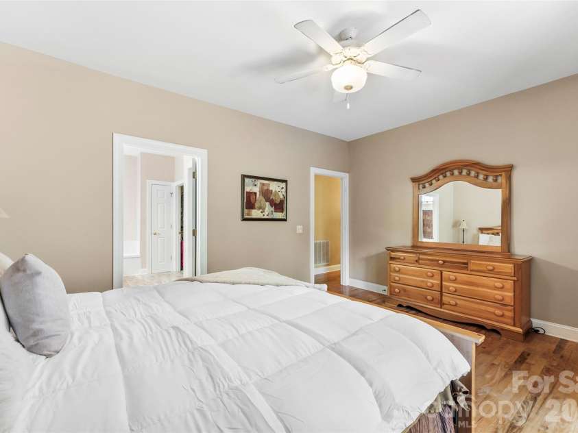 104 Tallwood Drive, Shelby, NC 28152.  MLS# CAR4280185, YatesRealty ID 2604. 