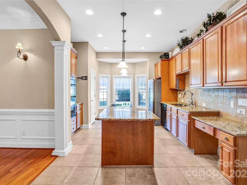305 Chancelot Lane, Fort Mill, SC 29708.  MLS# CAR4224414, YatesRealty ID 2604. 