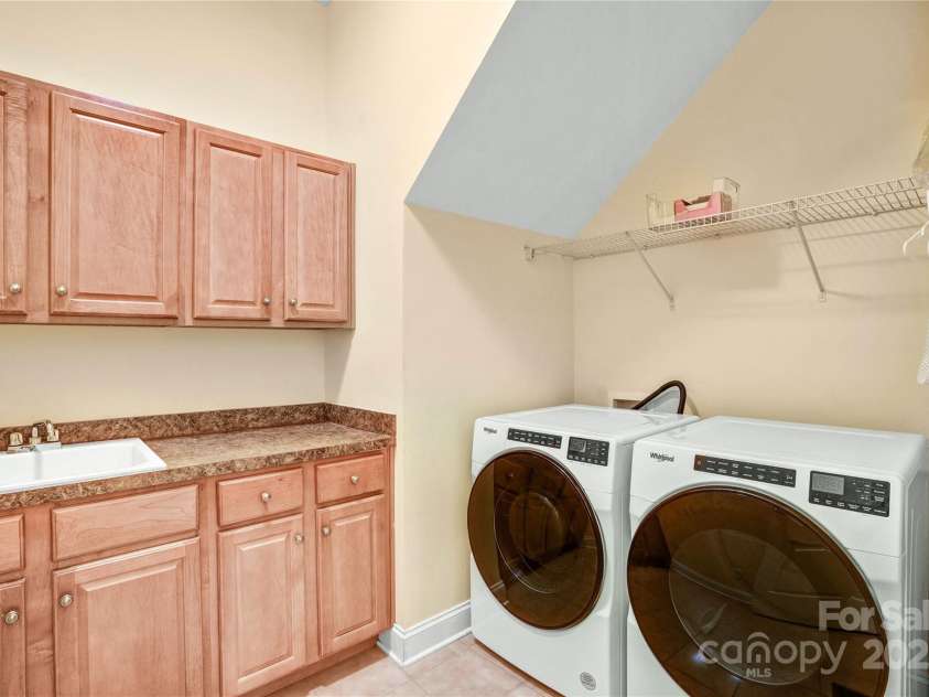 305 Chancelot Lane, Fort Mill, SC 29708.  MLS# CAR4224414, YatesRealty ID 2604. 