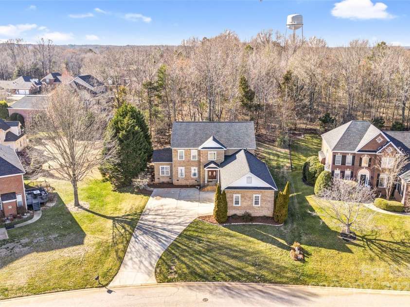 305 Chancelot Lane, Fort Mill, SC 29708.  MLS# CAR4224414, YatesRealty ID 2604. 