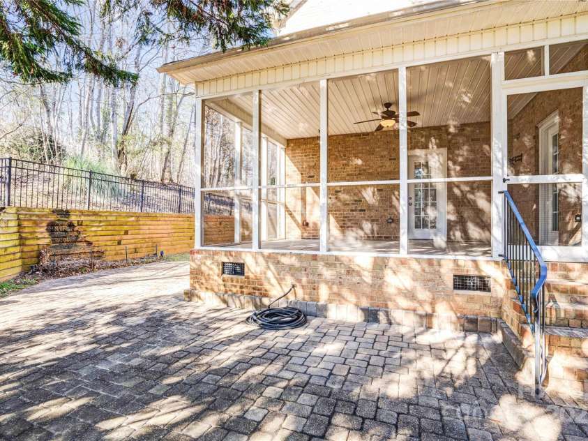 305 Chancelot Lane, Fort Mill, SC 29708.  MLS# CAR4224414, YatesRealty ID 2604. 