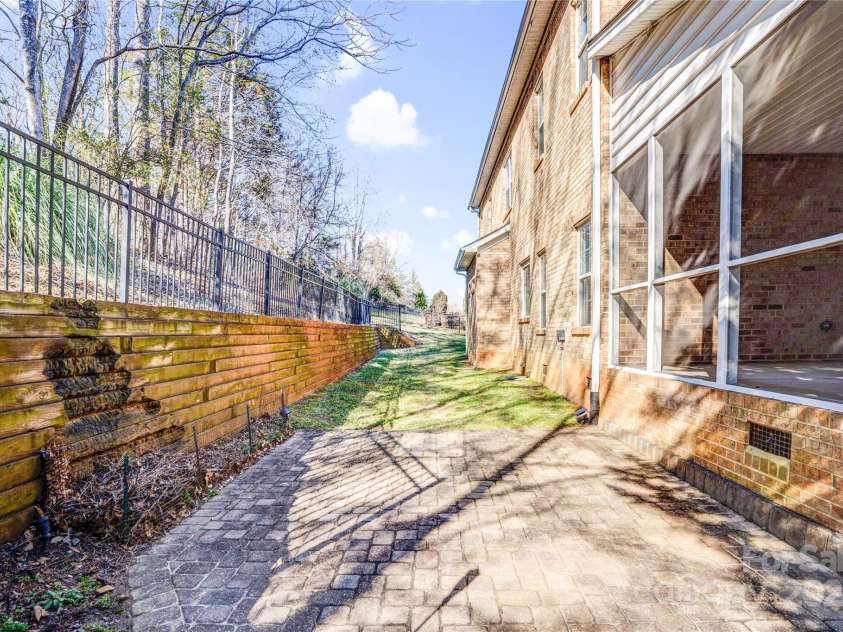 305 Chancelot Lane, Fort Mill, SC 29708.  MLS# CAR4224414, YatesRealty ID 2604. 