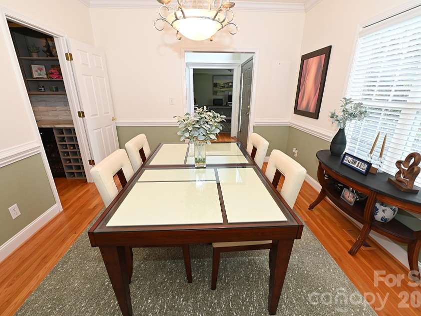 406 5th Avenue, Conover, NC 28613.  MLS# CAR4368101, YatesRealty ID 26041. 