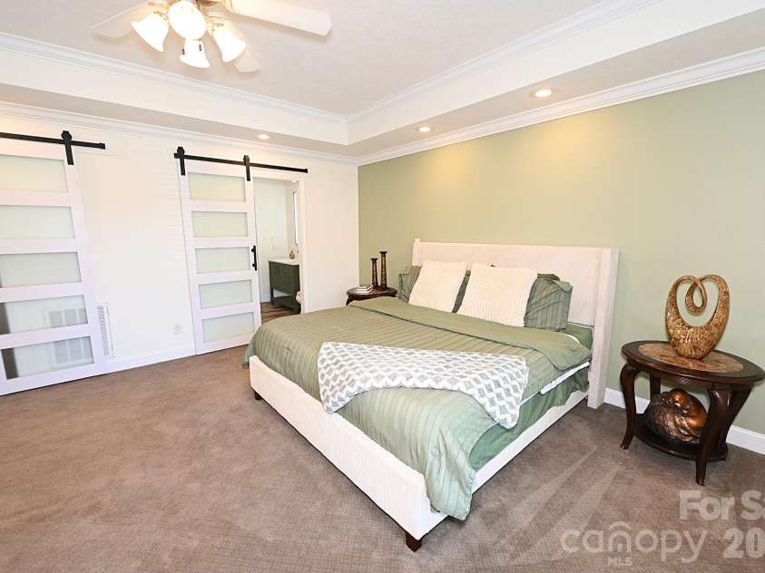 406 5th Avenue, Conover, NC 28613.  MLS# CAR4368101, YatesRealty ID 26041. Primary Bedroom Main Level