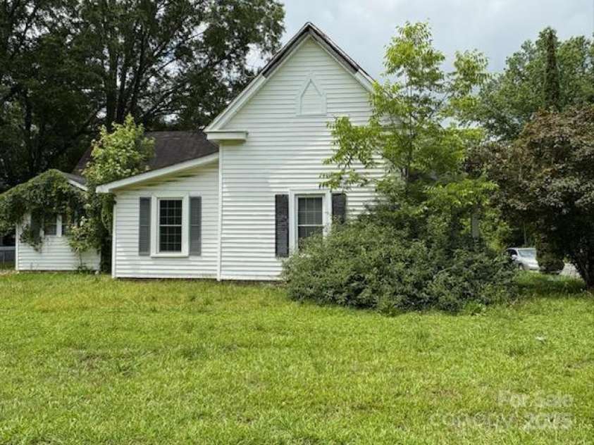 65 Maynard Avenue, Ansonville, NC 28170.  MLS# CAR4270998, YatesRealty ID 26041. 